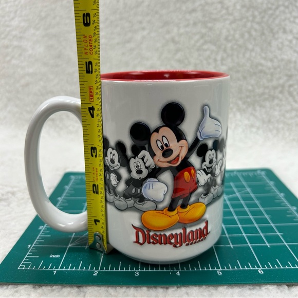 Mickey Mouse coffee cup mug Disney Parks 3-D raised - Picture 4 of 9